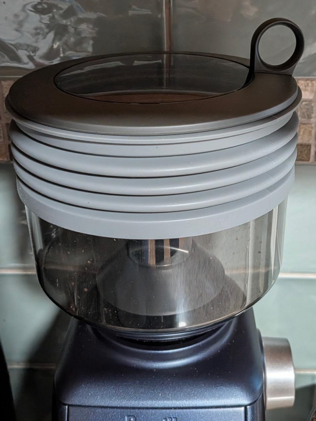Silikonbalg & Einzeldosierbehä – Breville Espresso Barista Express Bewertung und Preis